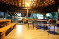 Pondok Rasamala - Resort Bernuansa Alam Pedesaan Hotels in Pamijahan