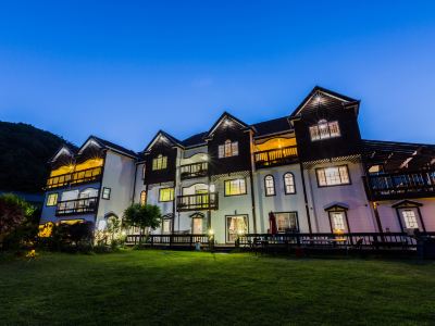 Muju Snow Country Pension