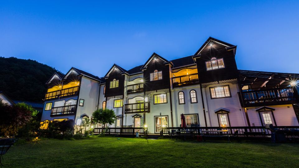 Muju Snow Country Pension