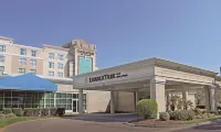 DoubleTree by Hilton Hotel Norfolk Airport Hotel in zona Longest Pier
