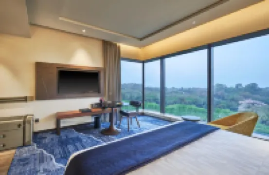 The Den Bengaluru, LXR Hotels & Resorts  호텔