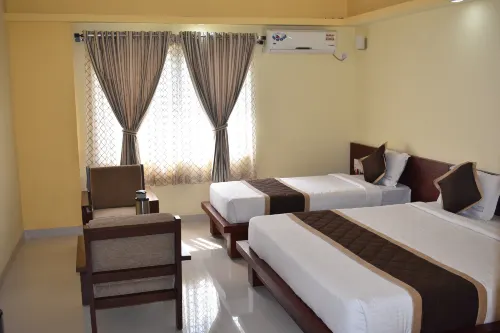 Akshayadhara Hotel Hotels in Subrahmanya