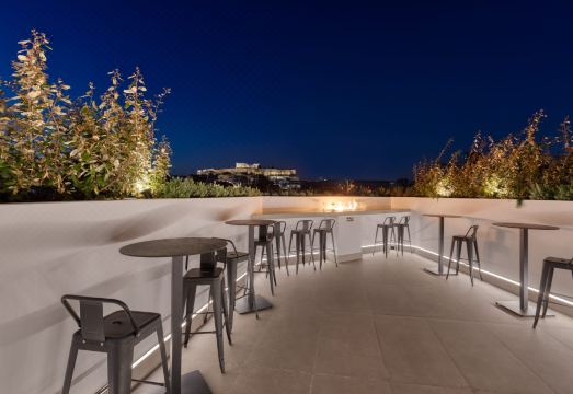 2. 코니아마 아크로..