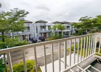 Lovina B/22 at the Home Southlink Hotels in Sekupang