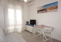 Lovely and Functional Studio for 2 - Shared Pool