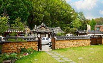 Jeonju Jiudang Hanok Stay