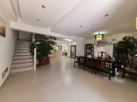 Fuxian Lake Guanglong Chuxin Chinese Inn