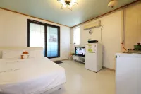 Taean la Luna Spa Pension