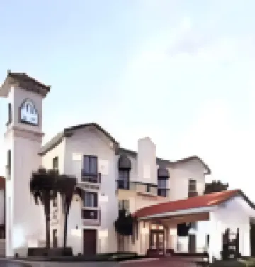La Quinta Inn by Wyndham San Antonio Market Square