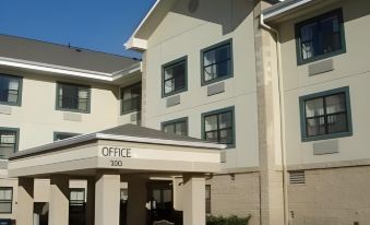 Extended Stay America Suites - Long Island - Melville