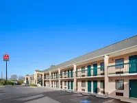Days Inn by Wyndham Lexington/Columbia Hotels near Publix Super Market at Lexington Place