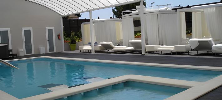 Nastasi Hotel & Spa レリダのホテル