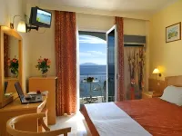 Hotel Tolo - Airport Shuttle