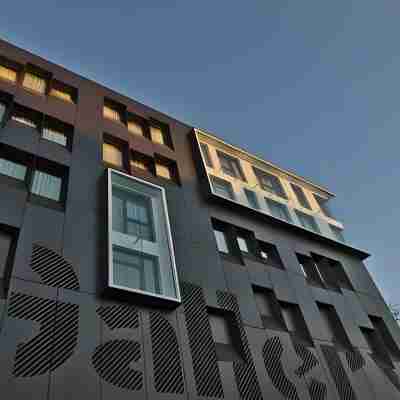 塗鴉畫廊設計飯店 Hotel Exterior