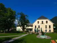Puttererseehof Hotels in Liezen