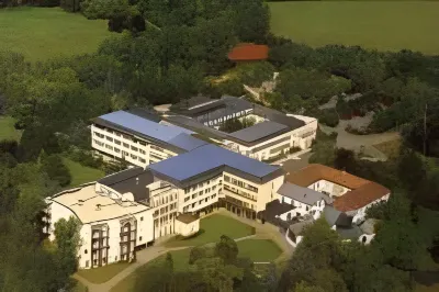 Kurhaus Marienkron فنادق في Frauenkirchen