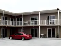 Hawera Central Motor Lodge Hotels in 