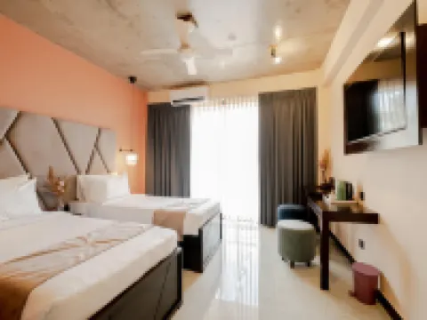 青檸機場中轉酒店 尼甘布酒店