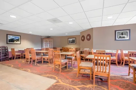 Days Inn by Wyndham Wellington Fort Collins Area