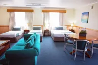 White Lace Motor Inn Mackay - balcony