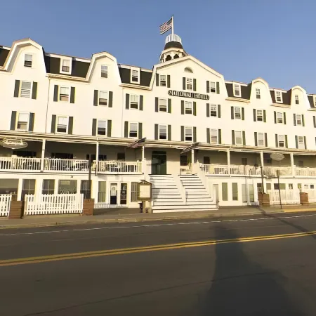 National Hotel