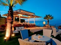 Cavo Seaside Suites Hotels in Nikiforos Fokas