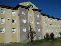 Holiday Inn Express & Suites Airport-Calgary