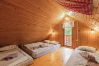 Rudnica山小屋