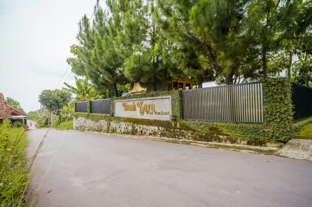 Imah Kayu by Horison