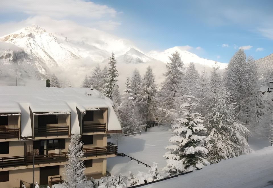 Hotel Restaurant Hotel Chalet Del Sole, Exterior, Hotel Exterior