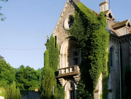 Abbaye des Vaux de Cernay Отели в г. Ле Пере-ан-Ивелин