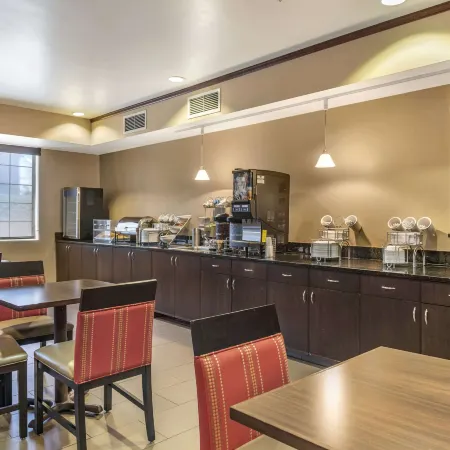 Comfort Suites