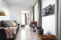 Three Corners Hotel Art