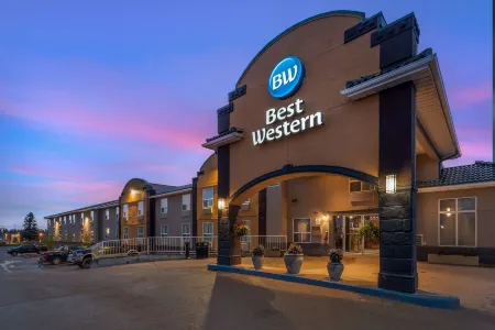 Best Western Strathmore Inn Отели в г. Стратмор