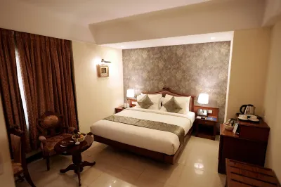 Maurya Rajadhani Hotel dekat Japanese koi kuttys aqua