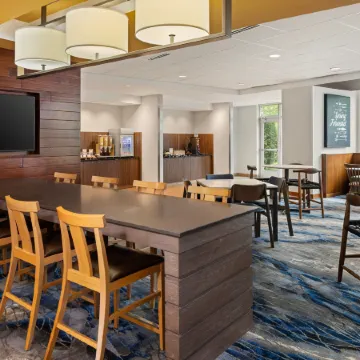 Fairfield Inn & Suites Waterloo Cedar Falls