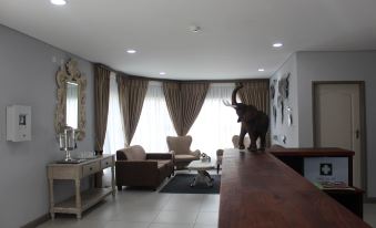 Tlou Safari Lodge