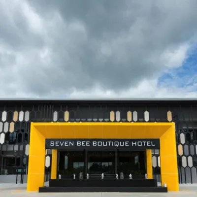 Seven Bee Boutique Hotel Hotels near laan chang