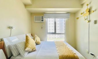 M2 Minimalist and Cozy Studio