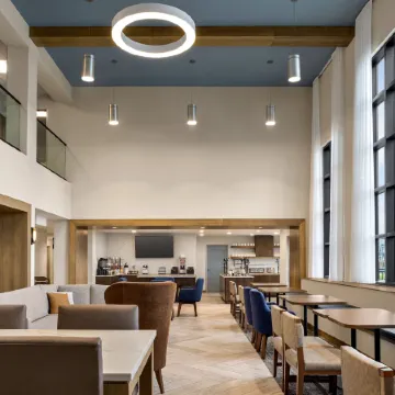 Staybridge Suites COLORADO SPRINGS NE - POWERS by IHG Отели рядом с достопримечательностью «Парк Коттонвуд Крик»