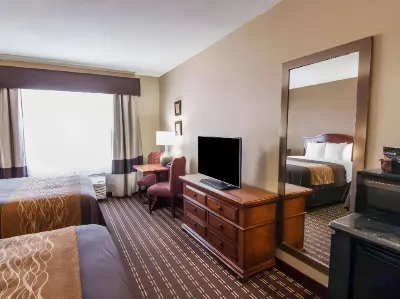 Quality Inn & Suites I-35 E-Walnut Hill Hotel in zona Brightwood College in Dallas