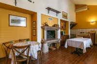 Villa Lavandula with Heated Swimming Pool