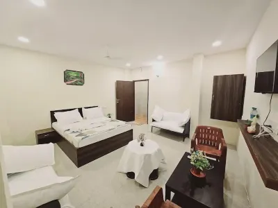 YADUKUL HOTEL Hotels near Old City Bangaru Maisamma Temple
