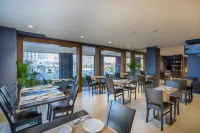 Hotel Spa Cádiz Plaza - فطور
