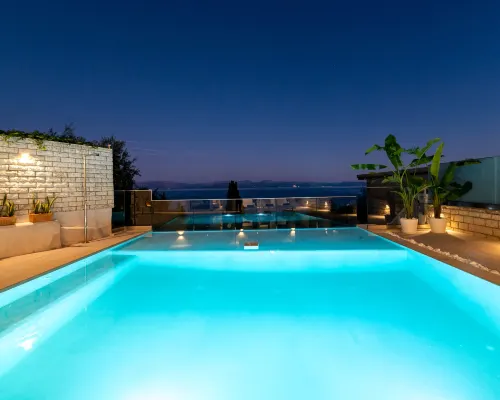 Achillion Luxury Corfu Villa Hotele w: Perama