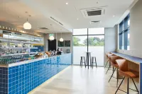 Courtyard by Marriott Keele Staffordshire - ที่มีบาร์