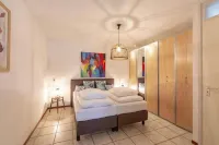 Beachside Apartment with Balcony Hotel dekat Grand Cafe De Foyer