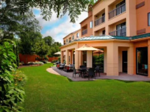 Courtyard Newark Granville Hotels in Newark