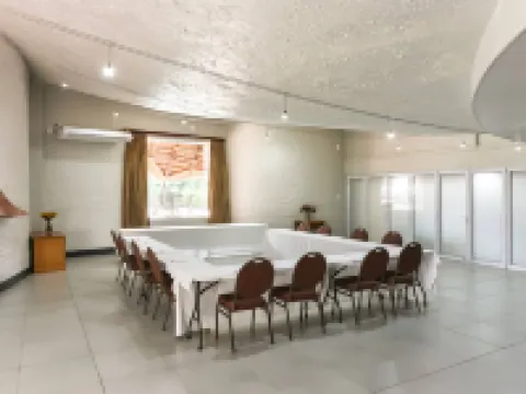 Protea Hotel Oudtshoorn Riempie Estate Hotels in Oudtshoorn