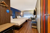 Tru Denver South Park Meadows